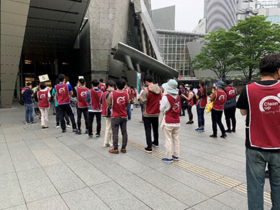 六本木クリーンアップの様子1