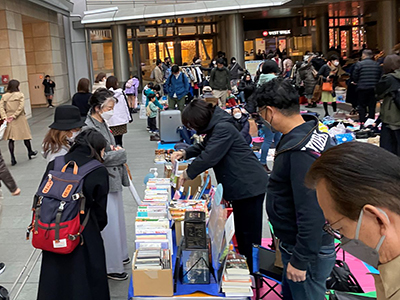 フリーマーケット森さん、安部さん、池田さん