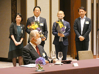 年度末夜間例会報告1