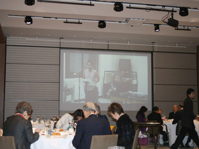 日本語スピーチコンテストの審査の様子