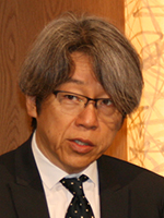 末松広報委員長