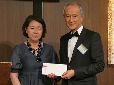 鳥居　正男さん