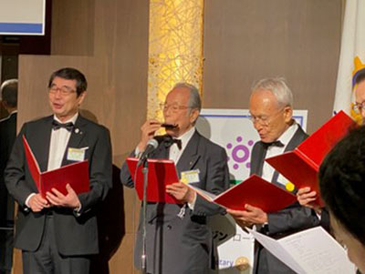 年度末夜間例会の様子