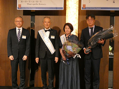 年度末夜間例会の様子