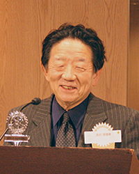 島田　晴雄様